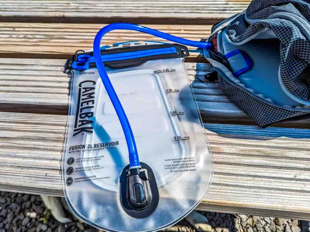 camelbak 2l reservoir