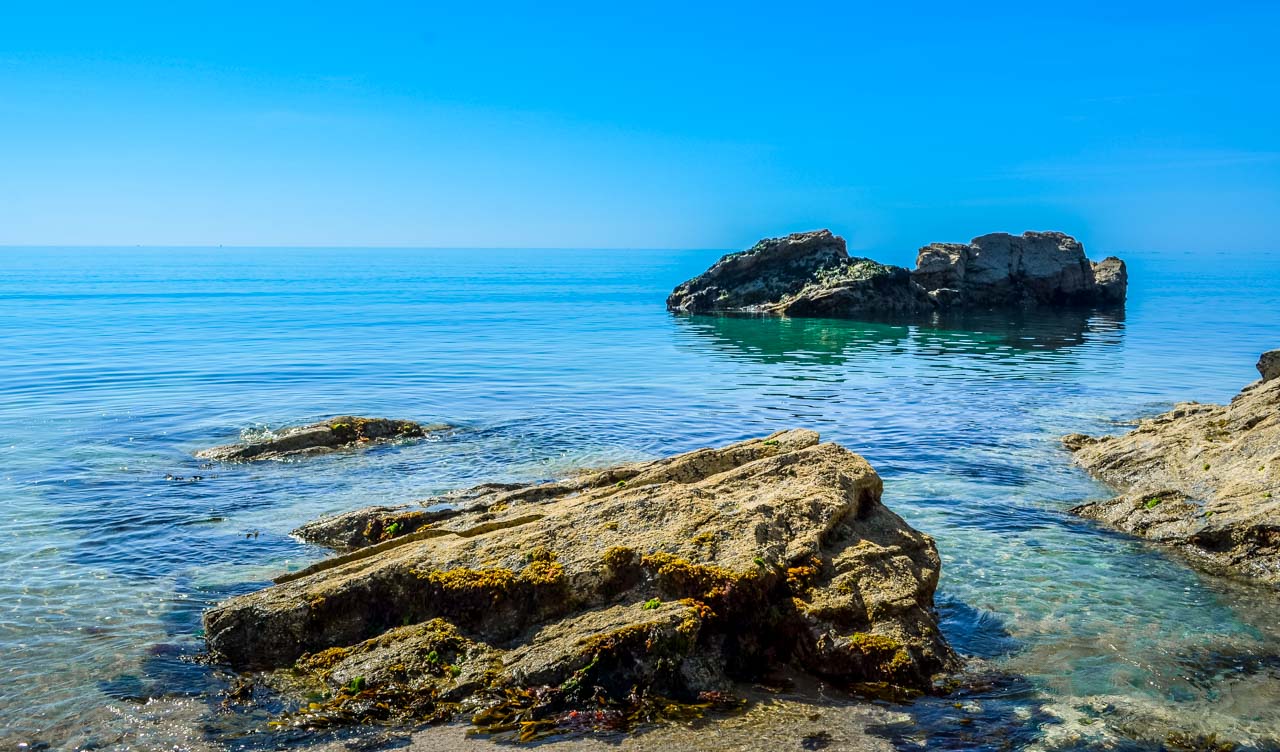 carlyon bay beach