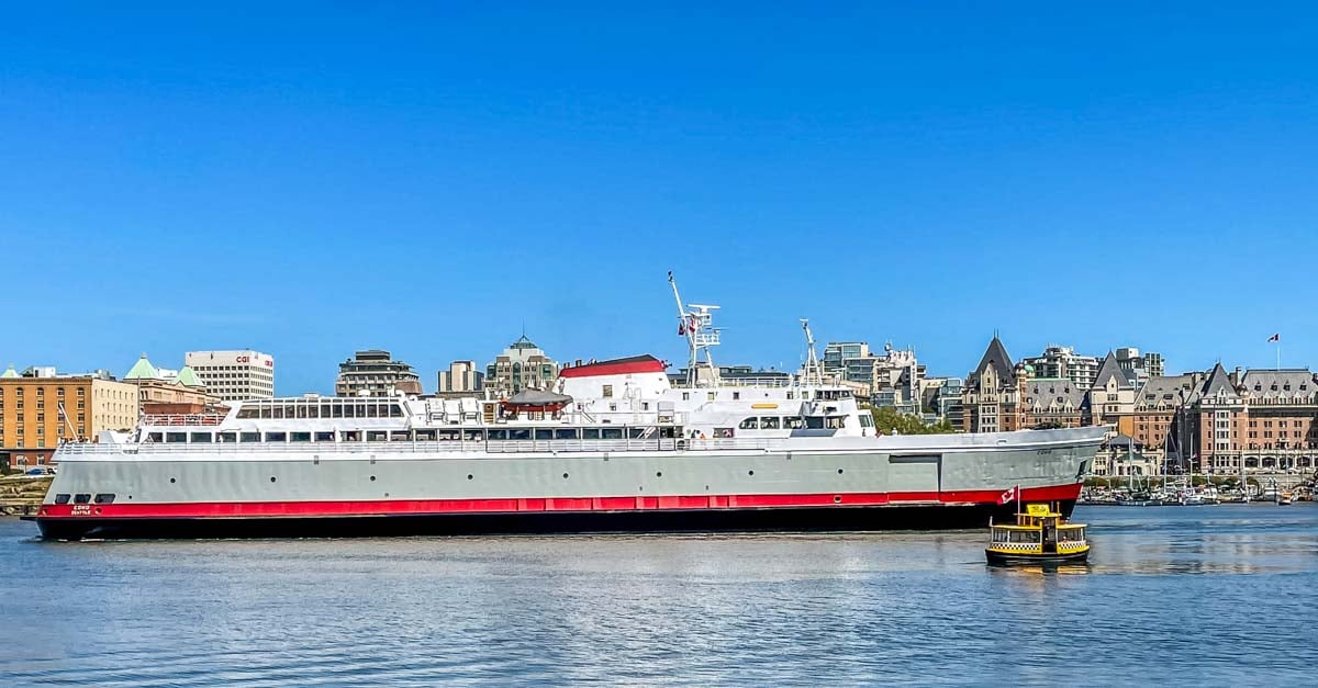 Coho with water taxi