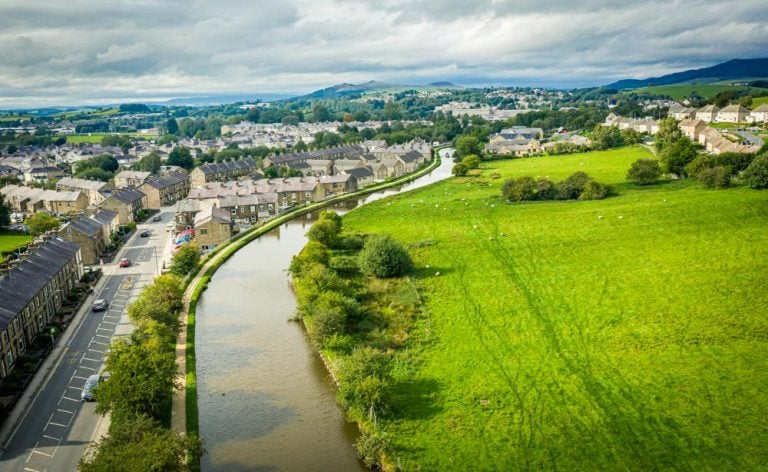 Walking Bingley To Skipton On The Leeds & Liverpool Canal