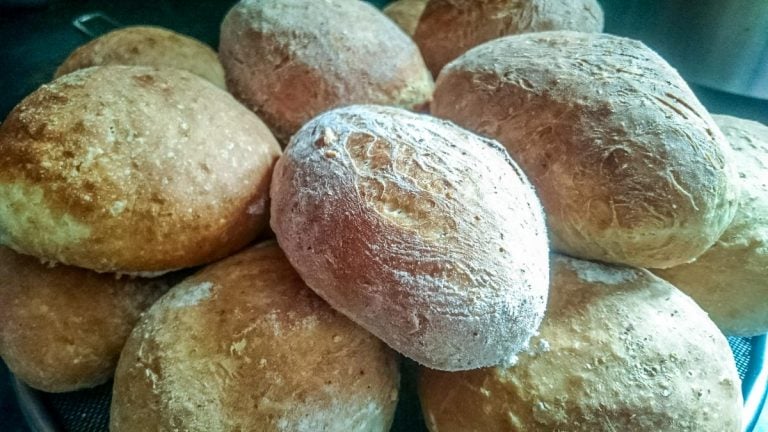 Soft Breakfast Bread Rolls – Simply Delicious