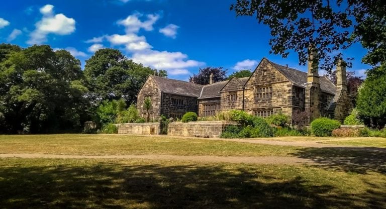 Oakwell Hall, Kirklees – Exploring The Parkland