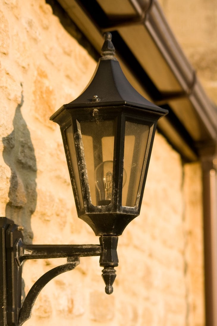 Wiltshire's Cumberwell Country Cottages light outside the accommodation