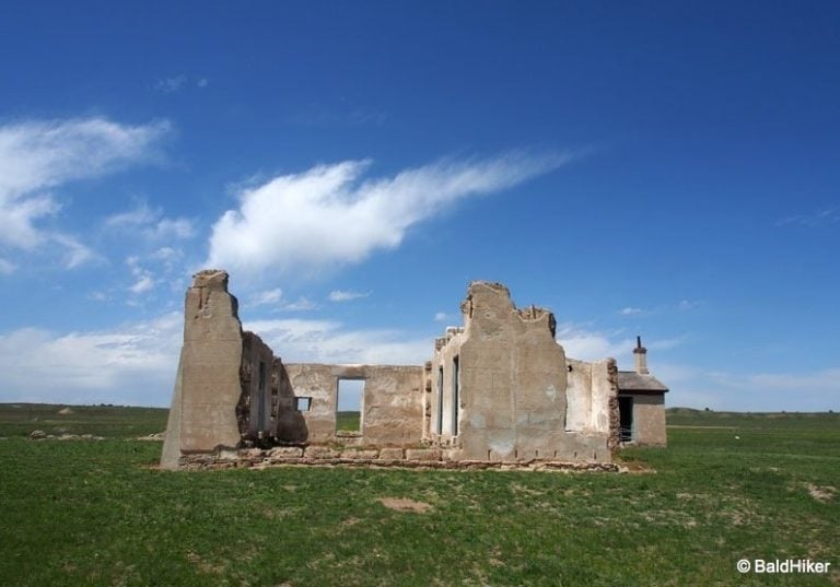 A Visit To The Oregon Trail’s Fort Laramie, Wyoming