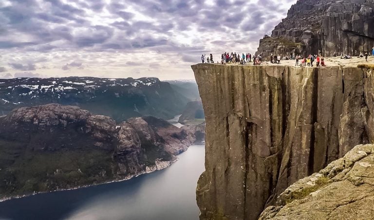 Norway – Hiking to Preikestolen (Pulpit Rock)