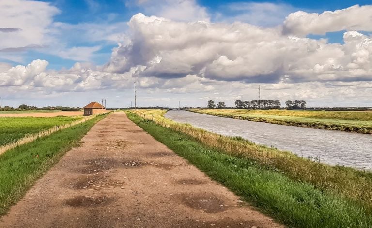 Fosdyke Bridge To Surfleet- A River Welland Walk