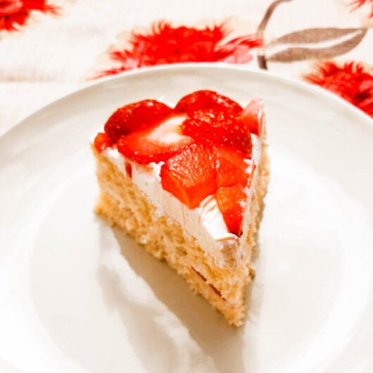 Strawberries and Cream Cake Recipe