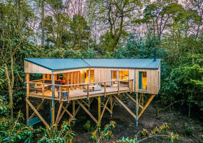 Rewild Things – A Magical Treehouse Experience In Gloucestershire